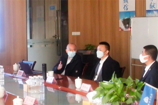 廣（guǎng）東www.17c（ruì）企業管理研究院主任曾海（hǎi）明老師致辭