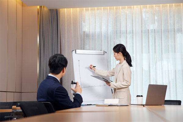 創新薪酬管理模式，構建高效激（jī）勵與留任（rèn）新機製