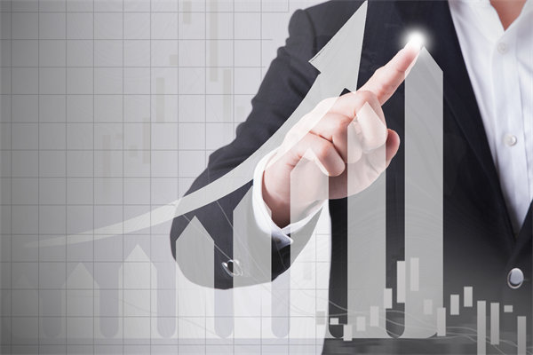 如何（hé）平衡長期戰略規劃與短期預算目標的矛盾與衝突？