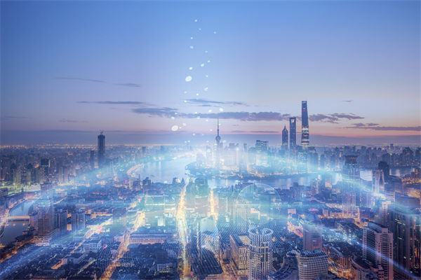 在全球化背景下，企（qǐ）業如何構建競（jìng）爭優勢的戰略框架？