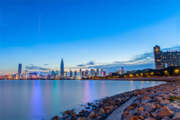 深圳集團管（guǎn）控谘詢公司（sī）能否（fǒu）解決大型企業（yè）跨（kuà）地域管理難題（tí）？