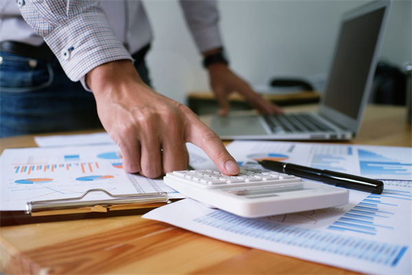 薪酬與績效如何掛鉤，專業谘詢如何助力精準設計？