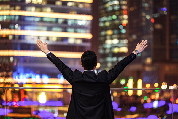 行業薪酬競爭激（jī）烈，企業怎樣優化薪酬吸引頂（dǐng）尖人才？