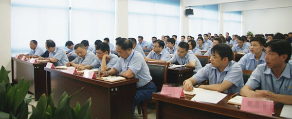 2013年6月18日江陰市（shì）宇博科技有限公司管理升級動員大會正式（shì）舉行