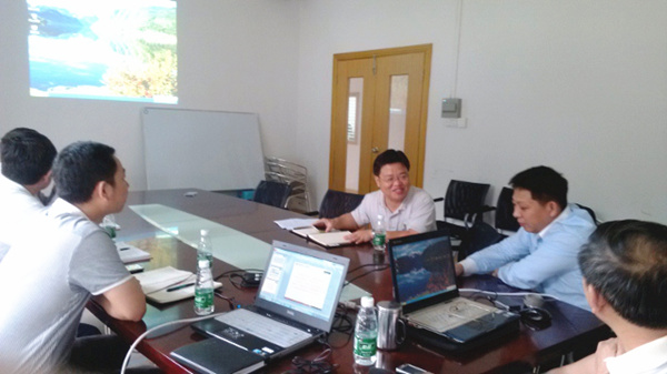 金濤（tāo）教授培訓《差距》的（de）現場