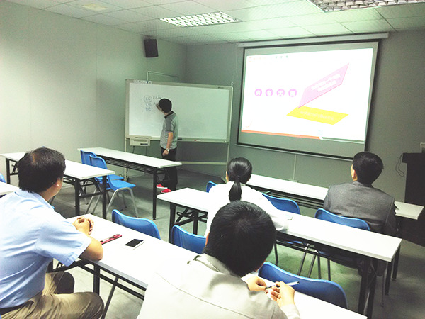 正（zhèng）睿谘詢專家老師與天行健相關部門（mén）研（yán）討流程製度