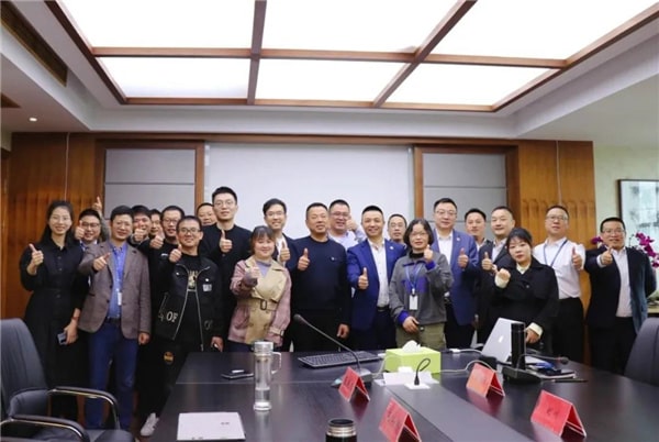 貝普醫療全麵管理升級動員大會合影（yǐng）