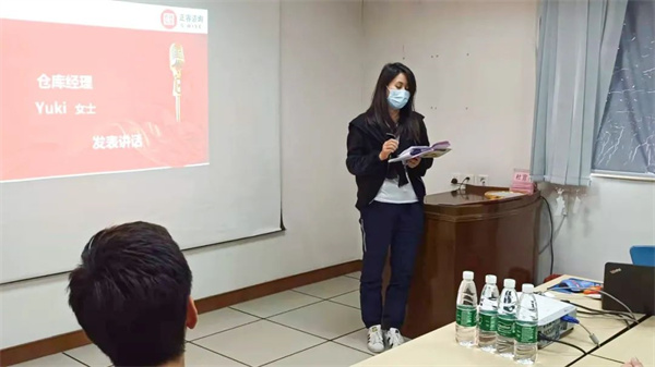 興隆（lóng）倉庫經理Yuki女士發言