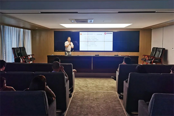 宜（yí）雲項目總結大會現場