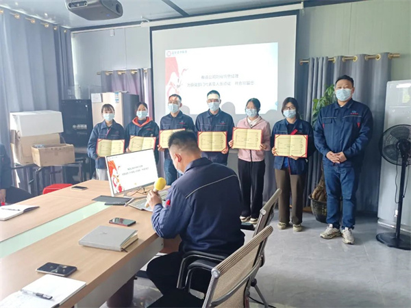 獲獎（jiǎng）代表合影留念