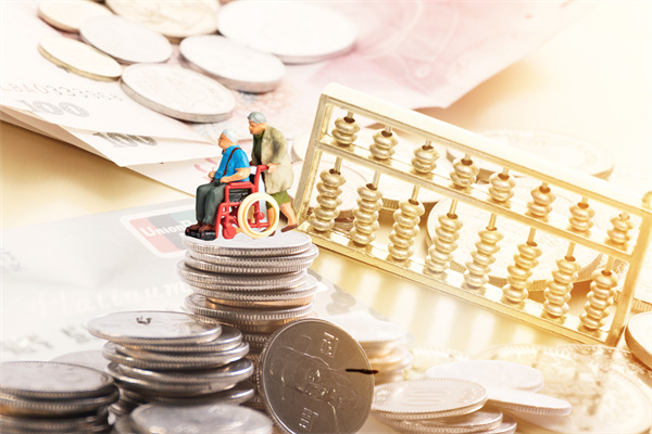 薪酬谘詢報告：揭示製造業行業薪資趨勢和數據