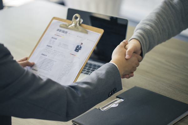 「人（rén）力資源管理谘詢」智（zhì）能（néng）化招聘會是招聘（pìn）的趨勢麽（me）？