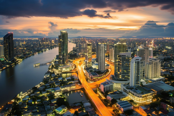 集團管控的核心要素：策略，協同（tóng），風險（xiǎn）與合規