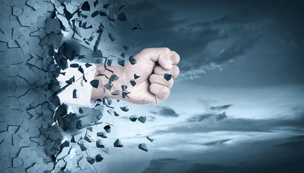 幫助企業應對變革（gé）挑（tiāo）戰，實現組織轉（zhuǎn）型（xíng）與優化