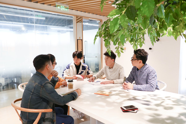 員工培訓與發展：培養人（rén）才，提升企業核心競爭力