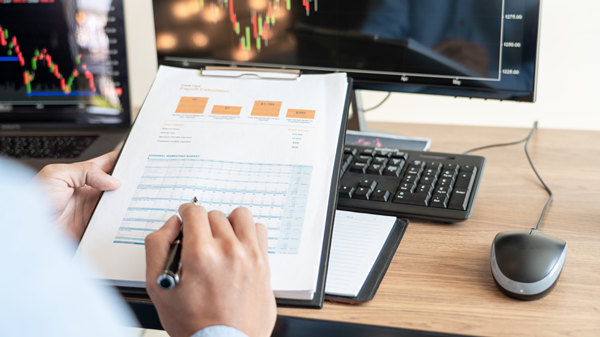 多（duō）方麵分析在年度經營計劃中的應用：洞悉市場與競爭