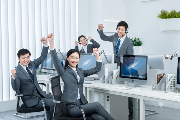 年度客戶滿意度提（tí）升（shēng）計劃（huá）：用戶至上，服務領先