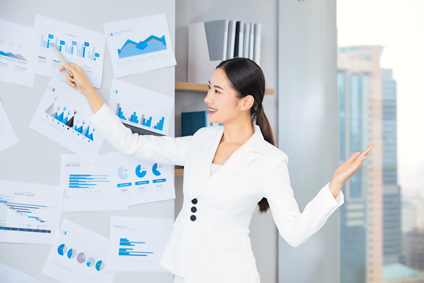 戰（zhàn）略管控（kòng）：以高效管理為（wéi）引擎，引領企業實現戰略目標