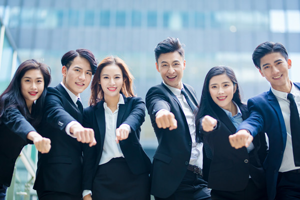 文化（huà）融（róng）入（rù）的（de）績效管（guǎn）理：塑造企業文化，促進員工融（róng）入