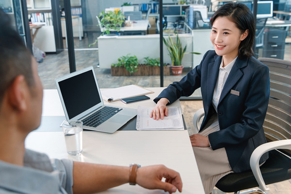 以客戶為中心的績效管理：關注客（kè）戶需求，提升客戶滿意度