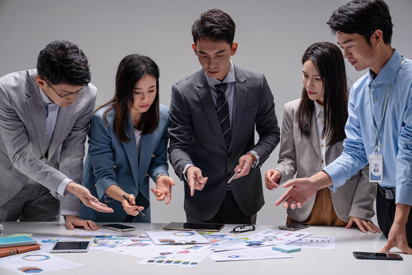 以年度經營計劃為引領：推動（dòng）企業持續發展