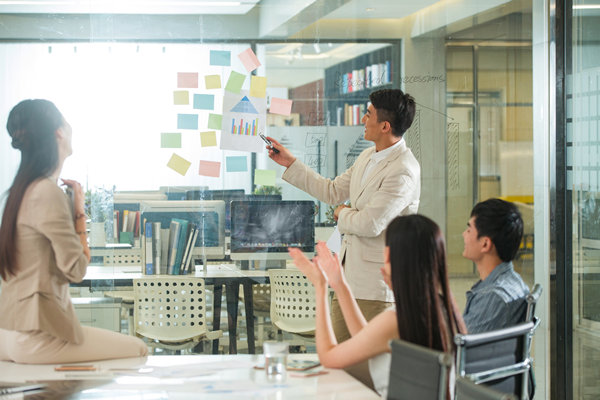 薪酬與績效（xiào）掛（guà）鉤：激勵員工，提高工作表現