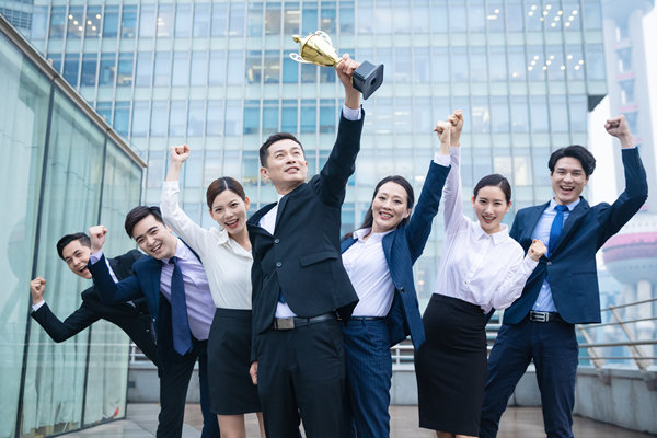 卓（zhuó）越績效的基石：高效團隊的（de）關鍵（jiàn）特征（zhēng）與構建策（cè）略