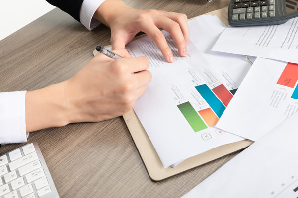 數據分析與優化：提升營銷效（xiào）果和投資（zī）回報