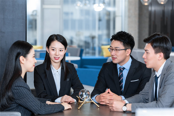 建（jiàn）立有效的戰略執行體（tǐ）係，確保（bǎo）戰略（luè）目標的實現