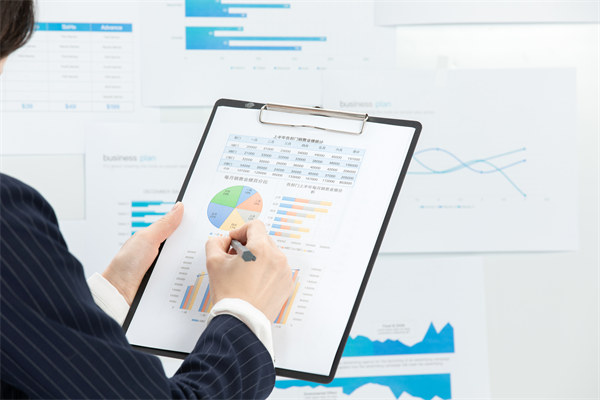 聚焦（jiāo）年（nián）度經營計劃，把握市場（chǎng）脈搏，共創企業美好未來（lái）