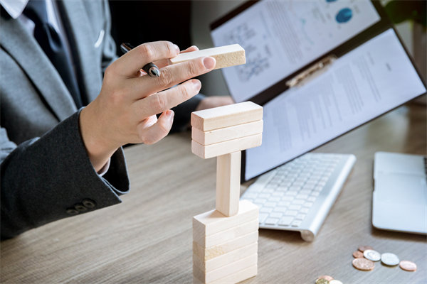 集團管控的必要性：應對企業擴張與業務多元化的挑（tiāo）戰