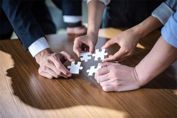 聚焦年度經營計劃實施，強化（huà）內部管理，提升運營效率