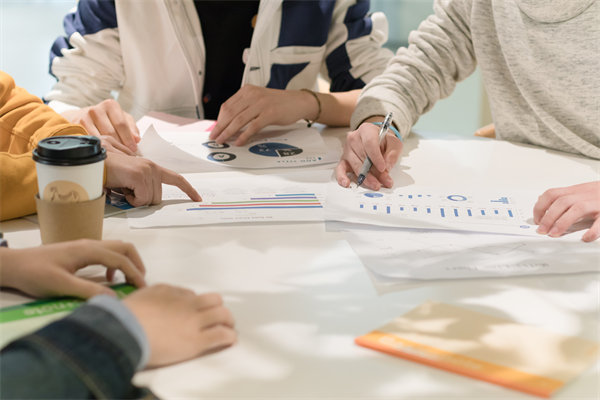 集團戰略規劃和年度經營計劃不匹配怎麽辦？