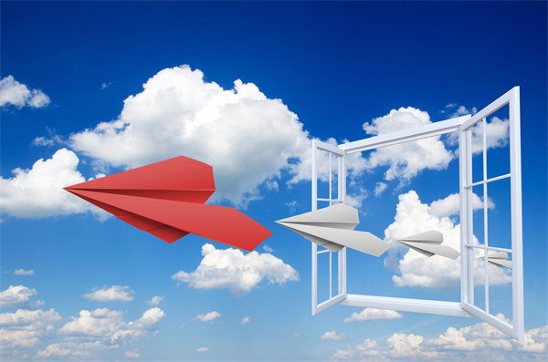 在企業管理（lǐ）中，專權式和民主式管理（lǐ）各有哪些優缺點？