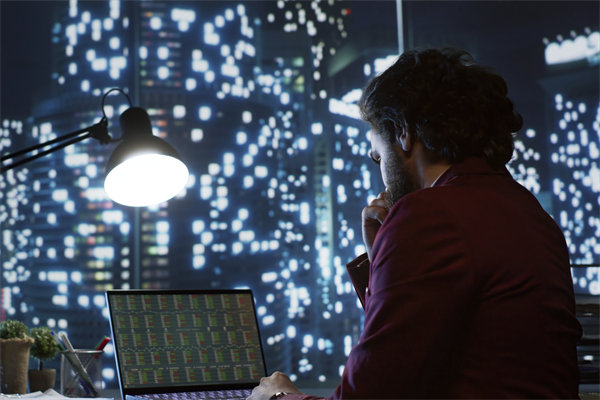 市場趨（qū）勢是如何引（yǐn）導企業年度產（chǎn）品與市場布局的？