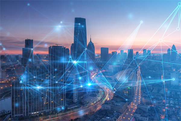 在製定年度經營計劃時，如何平衡創新與穩健？