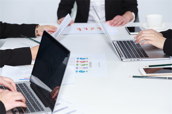 績效結果如何公正分配（pèi）激（jī）勵資源，激發員工積極性？