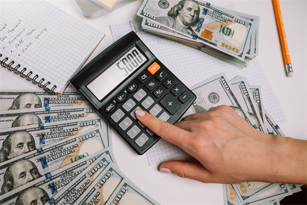 胖東來珠寶（bǎo）員工年（nián）薪從未低於20萬，對企業人資（zī）的啟發