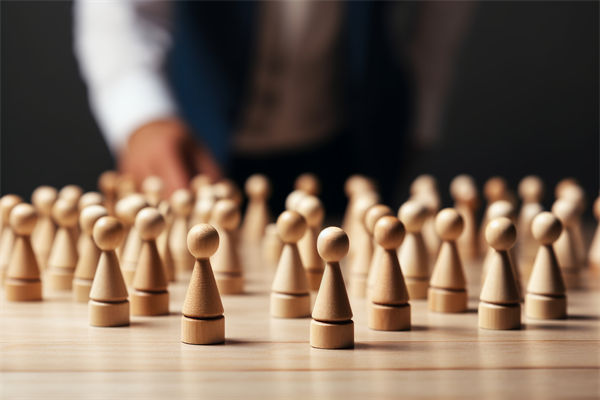 資源分配時，組織規（guī）劃如何平衡各部門需求與整體目（mù）標？