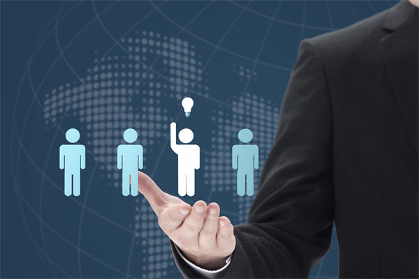 製定年度經營計劃時，如何平衡創新與（yǔ）風險（xiǎn）？