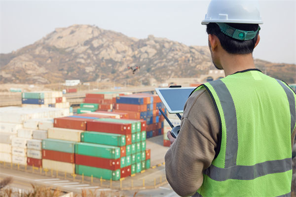 供應（yīng）鏈管理中，如何確保供應鏈透明度與安全性？