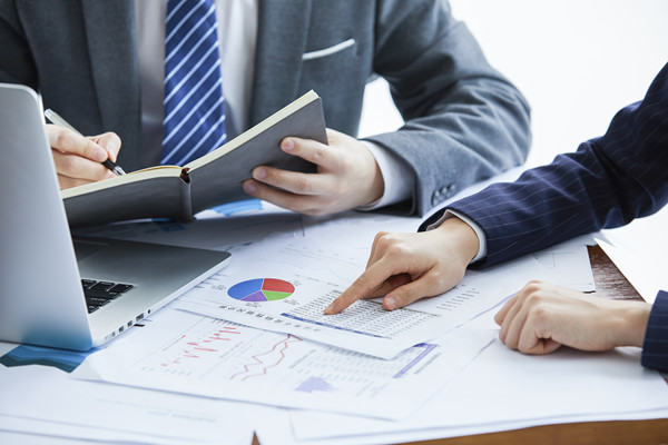 傳統（tǒng）績效評估漏（lòu）洞（dòng）百出，績效谘詢如何重塑公正流程？