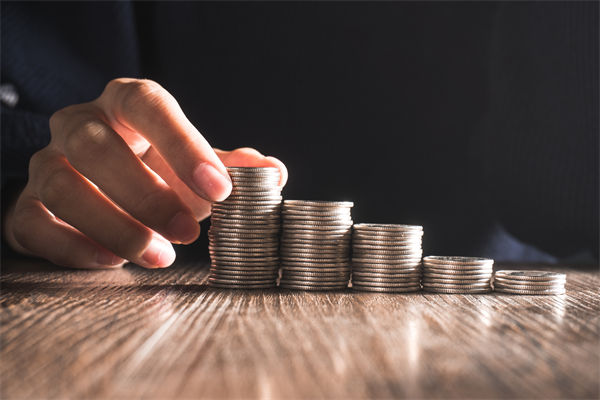 薪酬績效分析：多家大行下調存款利率（lǜ），1年期下破1%