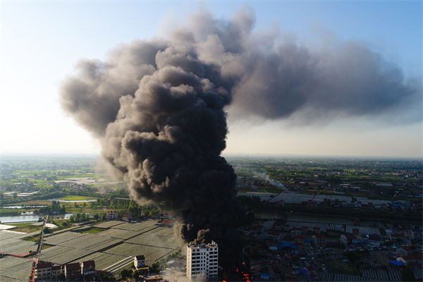 山東化工廠（chǎng）爆炸後樓房僅剩框（kuàng）架，對製造業（yè）有何啟示（shì）？