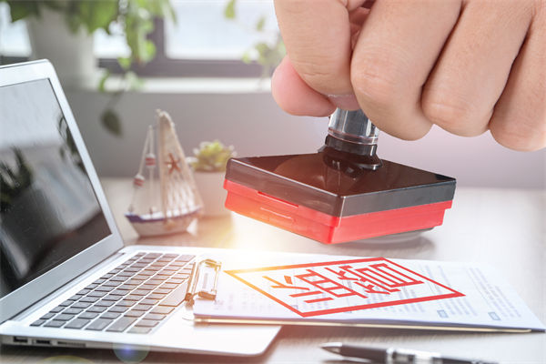 人力資源（yuán）管（guǎn）理分（fèn）析：女子挪用公司（sī）近1700萬買奢（shē）侈品