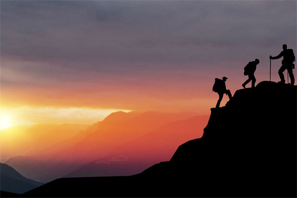 高層標榜的文化理念（niàn），為何與基層執行完全兩張皮？