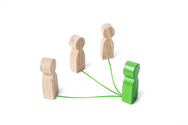 母（mǔ）子公司權責劃分明確，資源協同效率為何仍不理想？