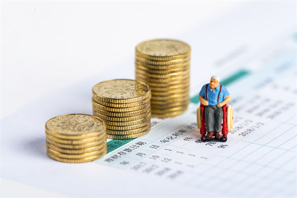 人力資源分析：專（zhuān）家建議10歲開始存養老錢最（zuì）劃算