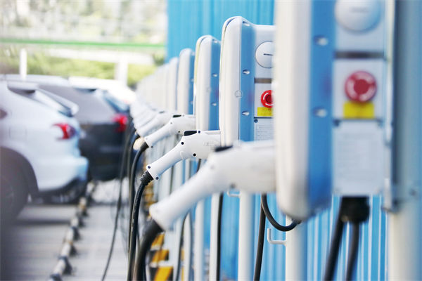 每5輛電動（dòng）汽車就有2個充電樁，精益生產管理怎麽（me）看？