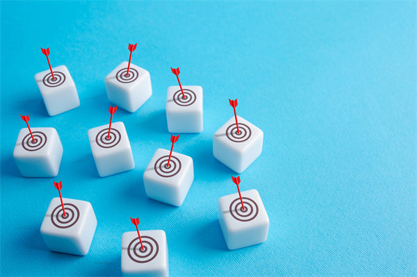 營銷管（guǎn）理谘詢公司，能（néng）幫企業精準（zhǔn）定位目標客群（qún）嗎？